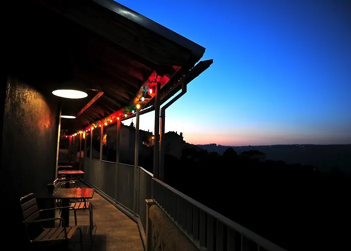 ベッド・アンド・ブレックファスト Plano5 - Robust Design